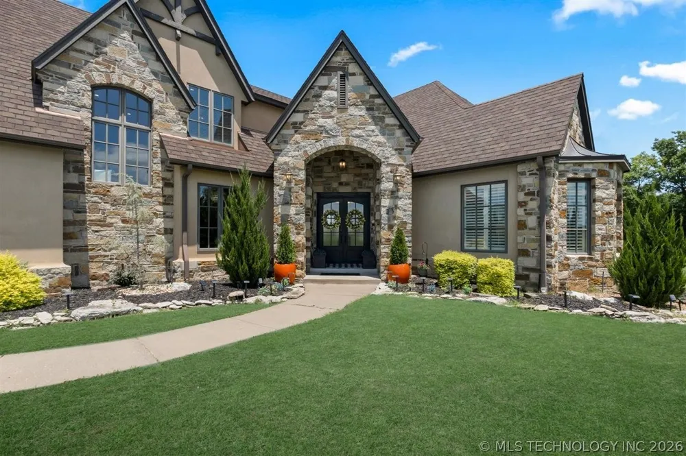 2825 E 171st Street S Mounds, OK 74047