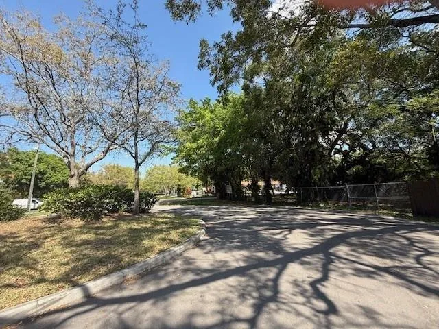 3340 SW 15th Avenue Fort Lauderdale, FL 33315