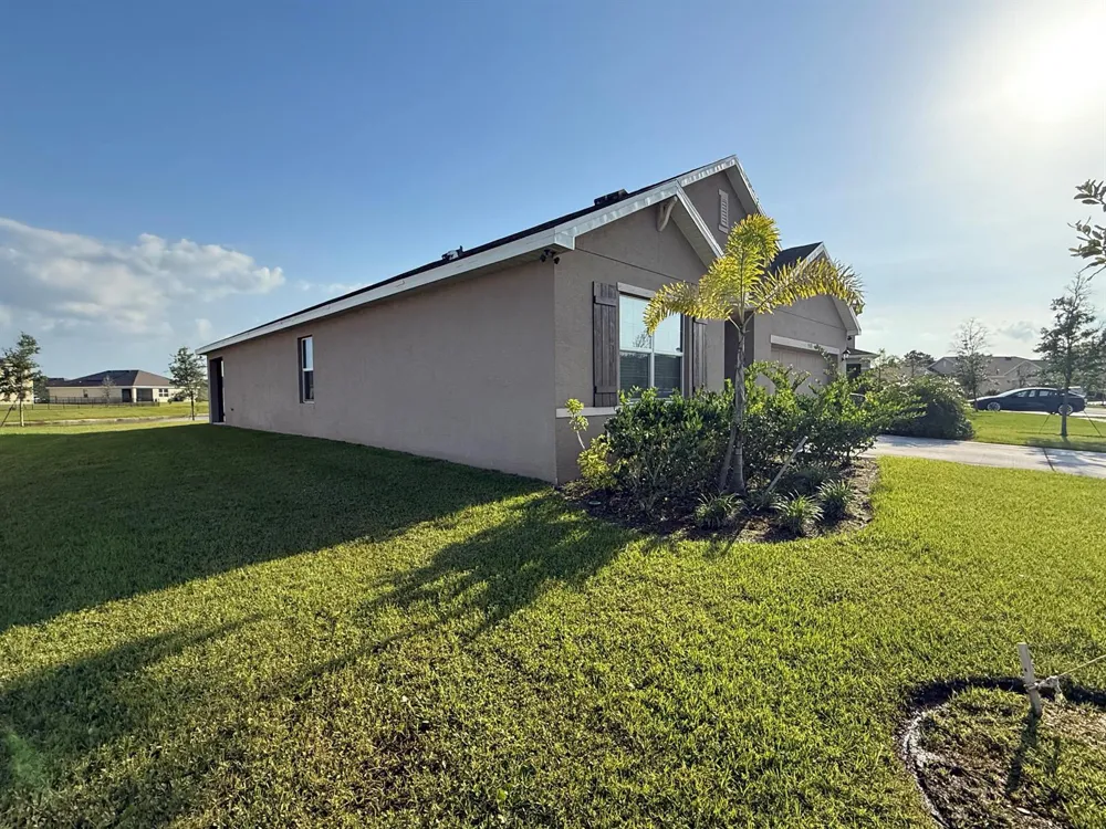 9511 Potomac Drive Fort Pierce, FL 34945