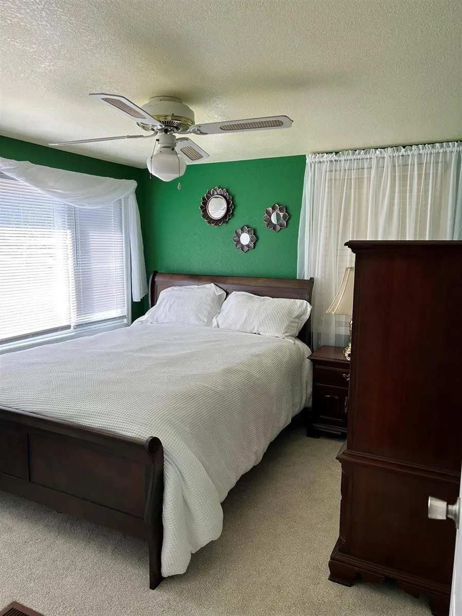 555 SW 87th Place ocala, FL 34476