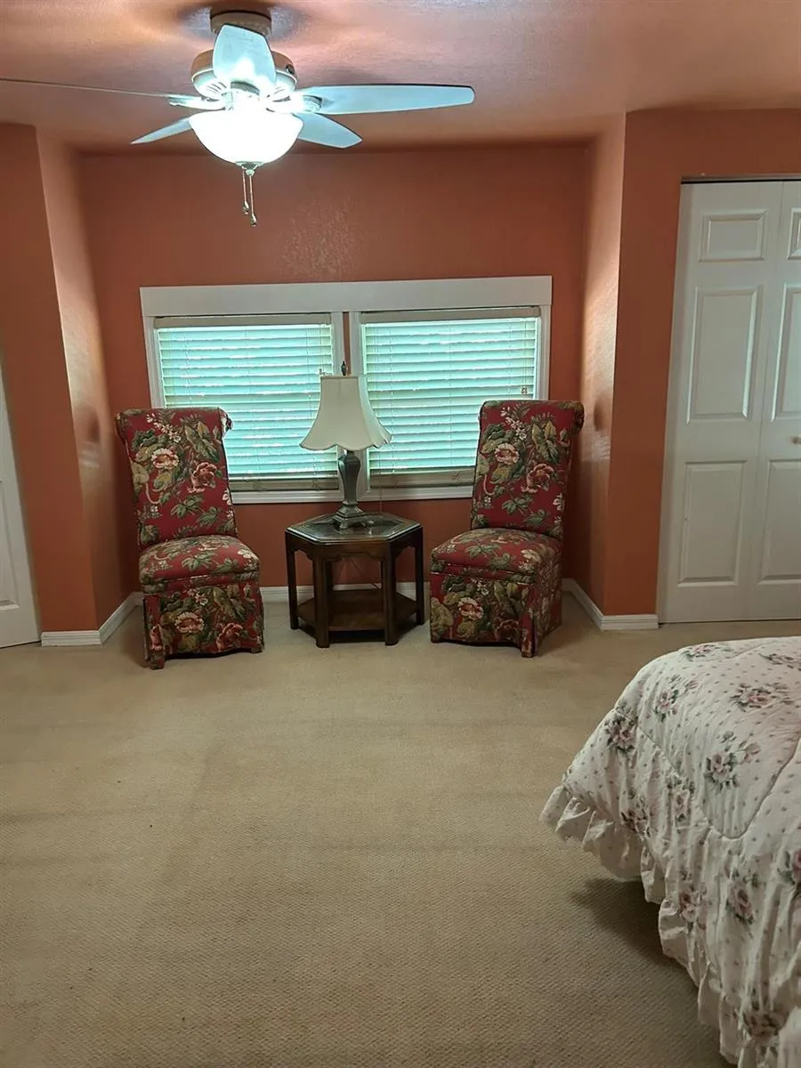 555 SW 87th Place ocala, FL 34476