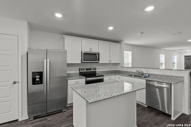 4073 BERMUDA LANE Seguin, TX 78155