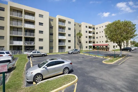 8185 NW 7th Street #214