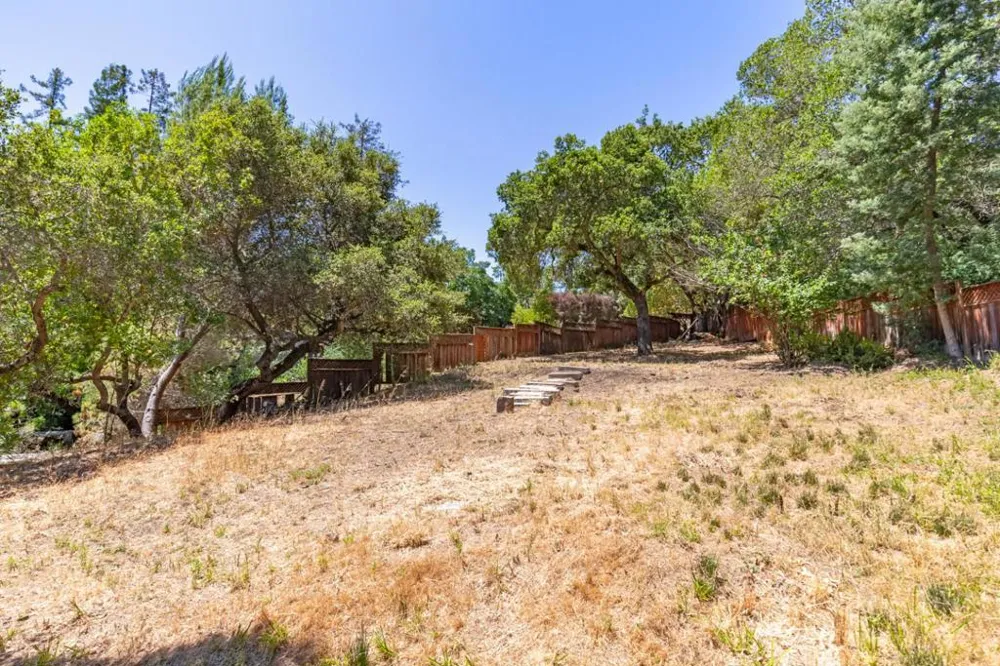 1615 Edgewood Road Redwood City, CA 94062