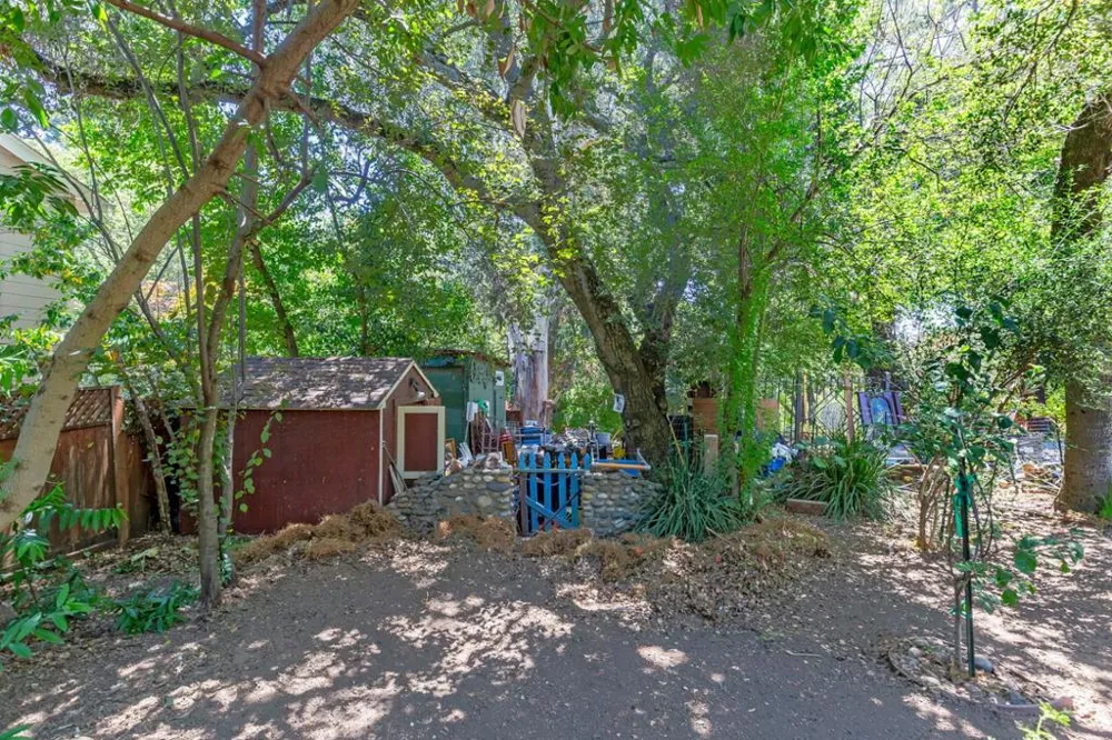 1615 Edgewood Road Redwood City, CA 94062