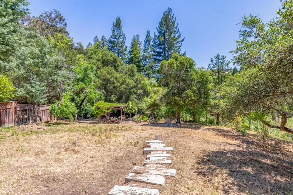 1615 Edgewood Road Redwood City, CA 94062