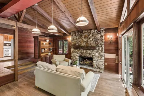 1615 Edgewood Road