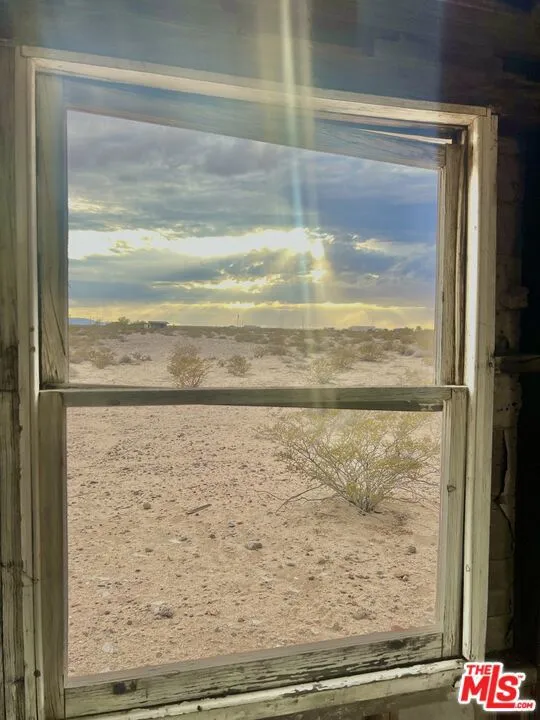 1476 Hales Drive Joshua Tree, CA 92252
