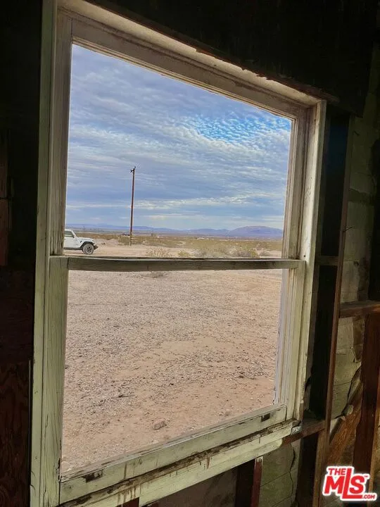 1476 Hales Drive Joshua Tree, CA 92252