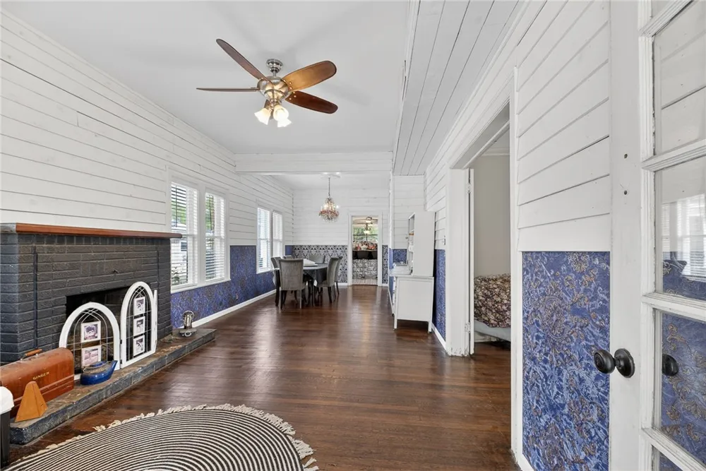 119 E Houston Street Refugio, TX 78377