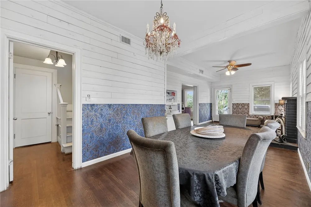 119 E Houston Street Refugio, TX 78377