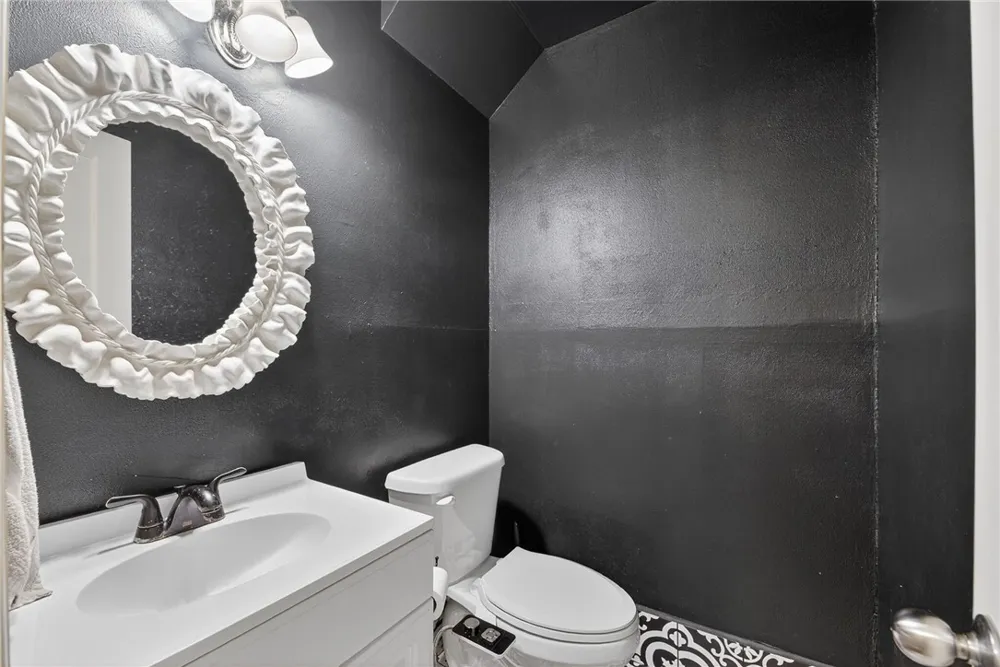 119 E Houston Street Refugio, TX 78377