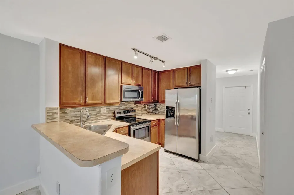 3055 Riverside Drive #3 Coral Springs, FL 33065