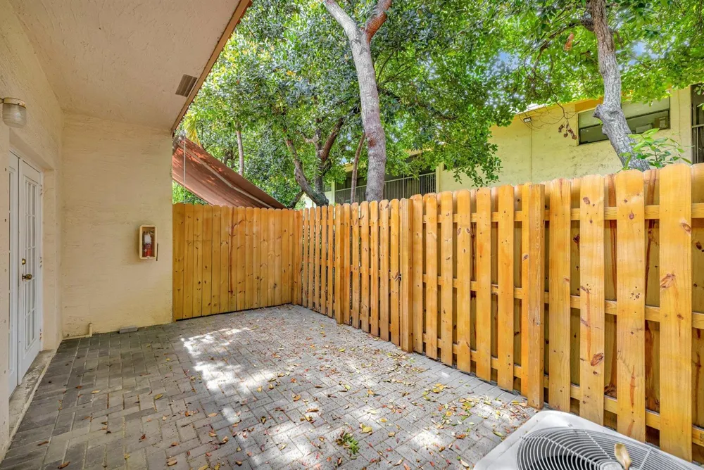 3055 Riverside Drive #3 Coral Springs, FL 33065