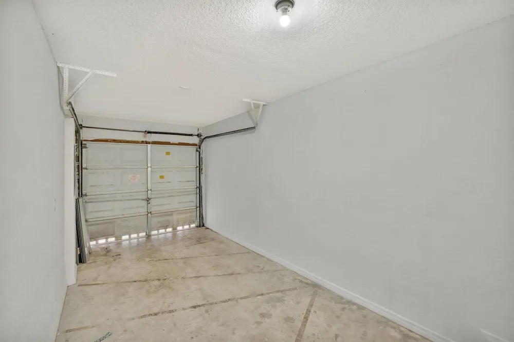3055 Riverside Drive #3 Coral Springs, FL 33065