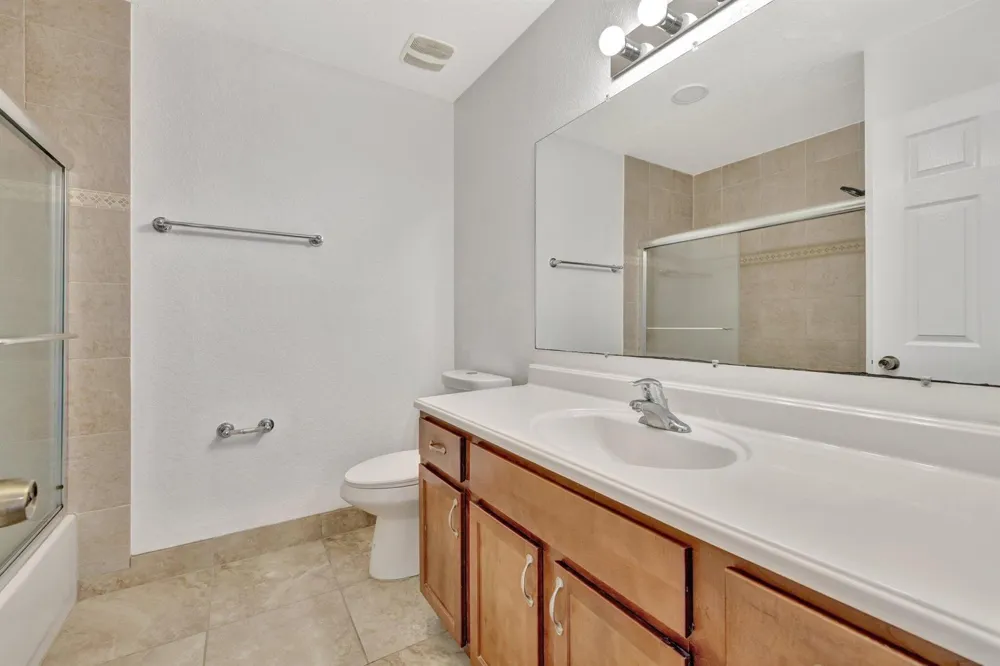 3055 Riverside Drive #3 Coral Springs, FL 33065