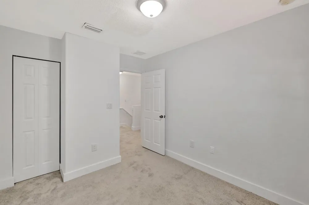 3055 Riverside Drive #3 Coral Springs, FL 33065