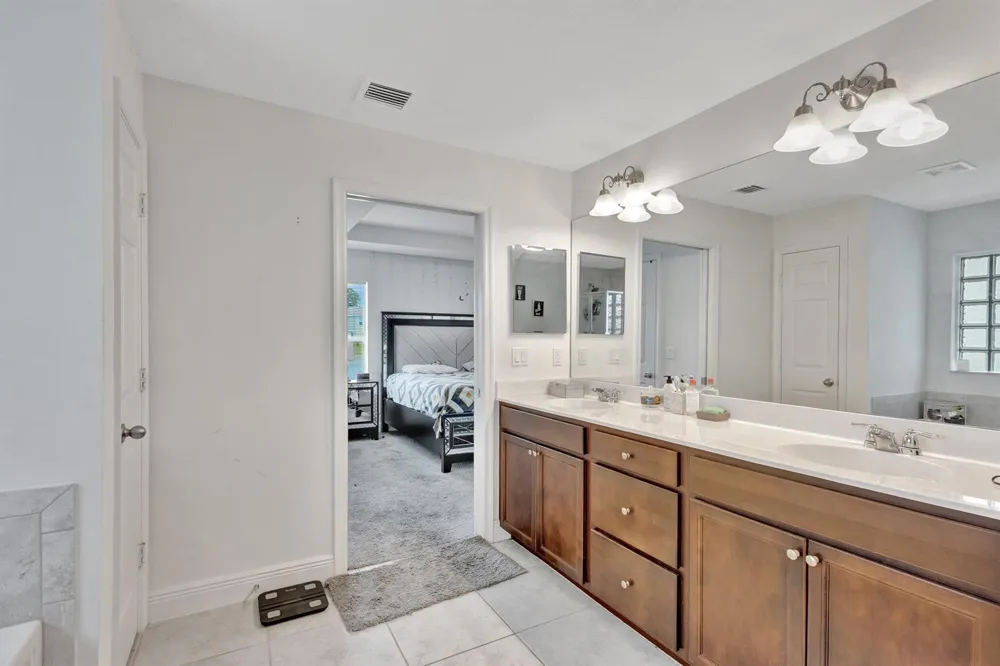 9709 Starboard Drive Fort Pierce, FL 34945