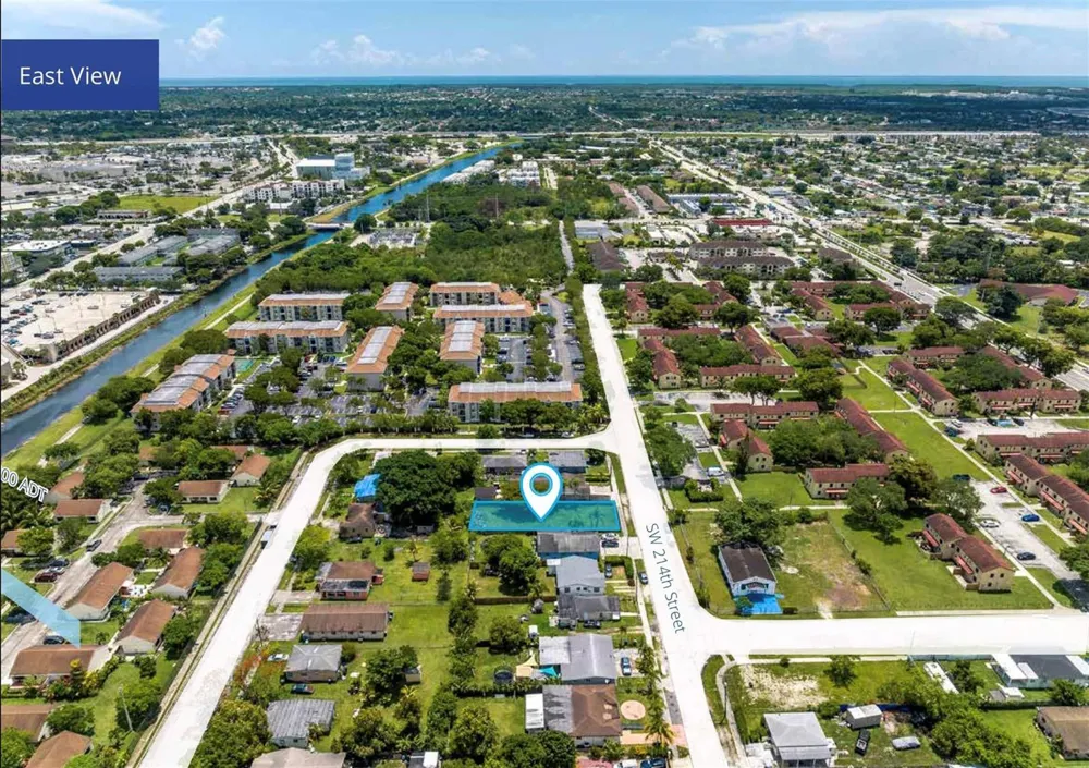 11417 SW 214th Miami, FL 33189