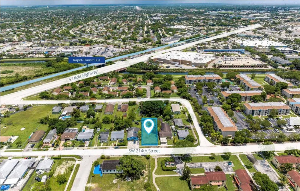 11417 SW 214th Miami, FL 33189