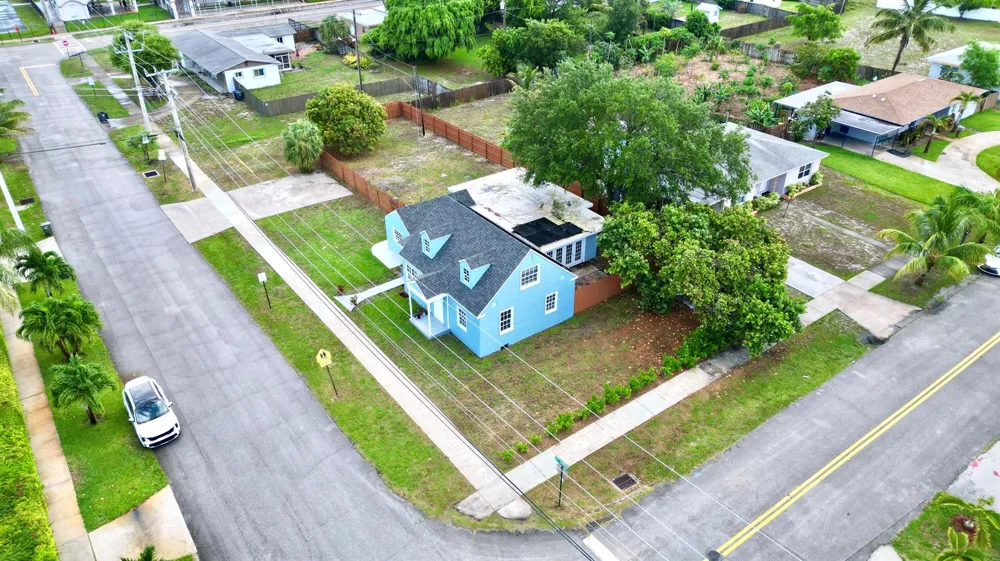 307 4th Street Lake Park, FL 33403
