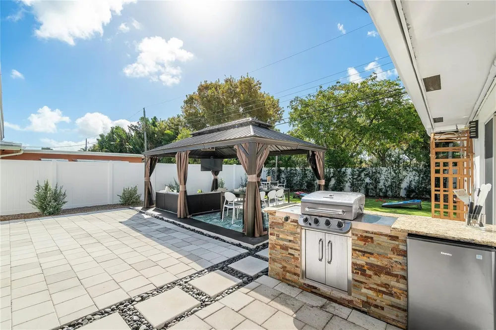 14 NE 29th Street Wilton Manors, FL 33334