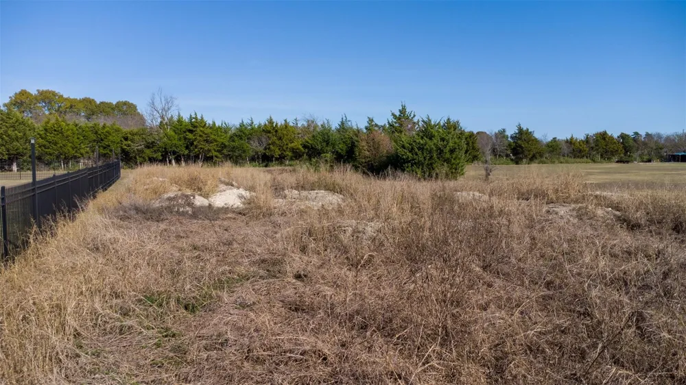 20 S Lancaster Hutchins Road Lancaster, TX 75146
