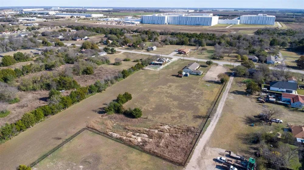 20 S Lancaster Hutchins Road Lancaster, TX 75146