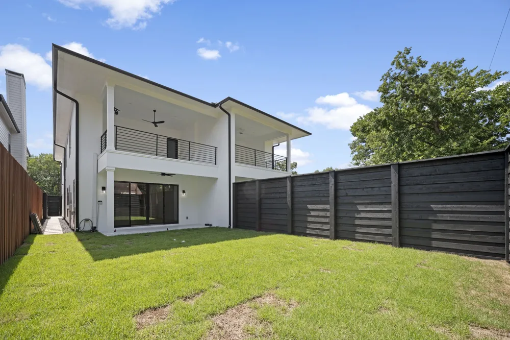 732 Cedar Hill Avenue Dallas, TX 75208