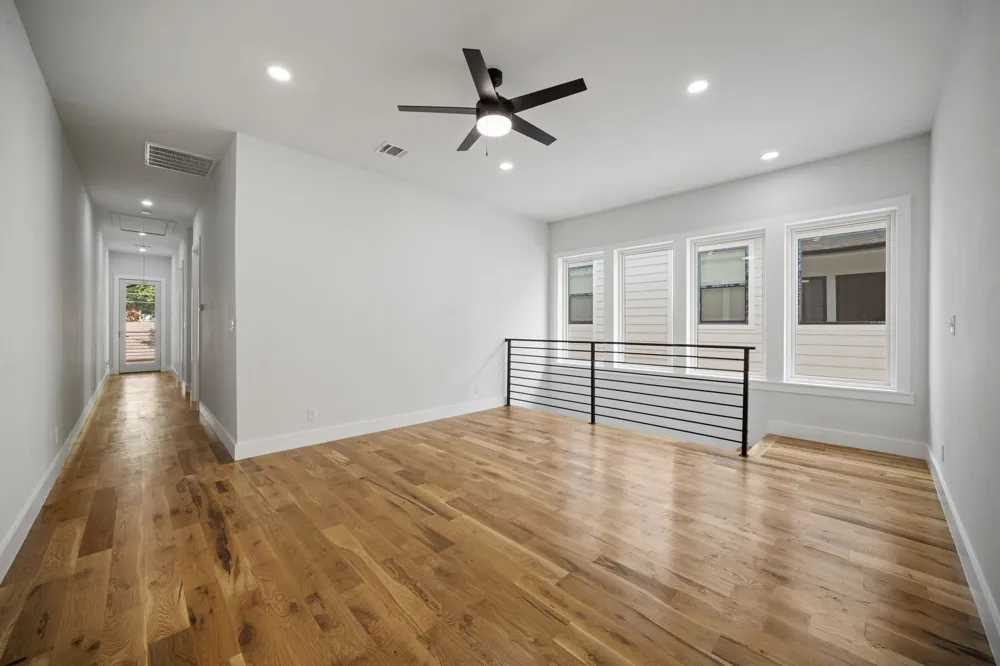 732 Cedar Hill Avenue Dallas, TX 75208
