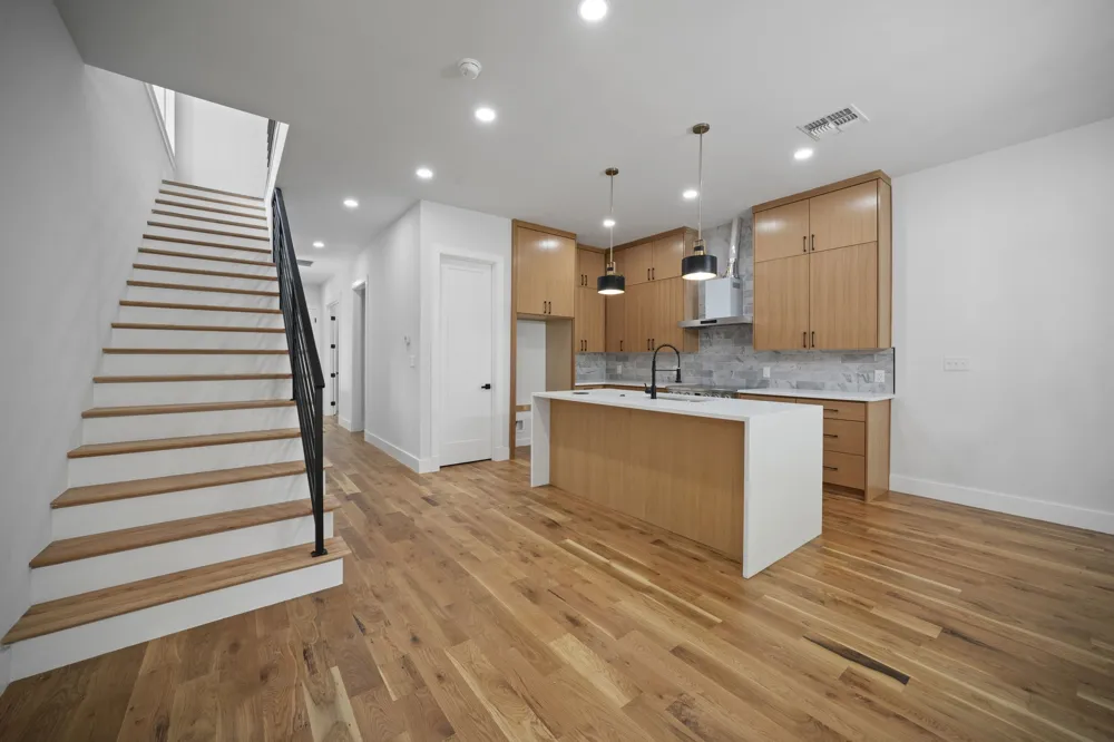 732 Cedar Hill Avenue Dallas, TX 75208
