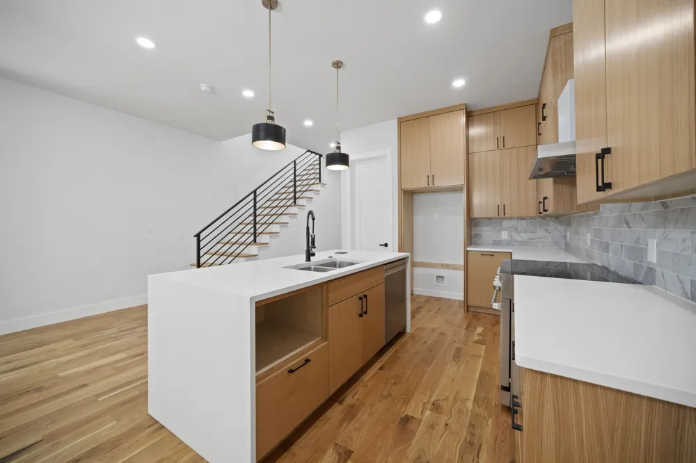732 Cedar Hill Avenue Dallas, TX 75208