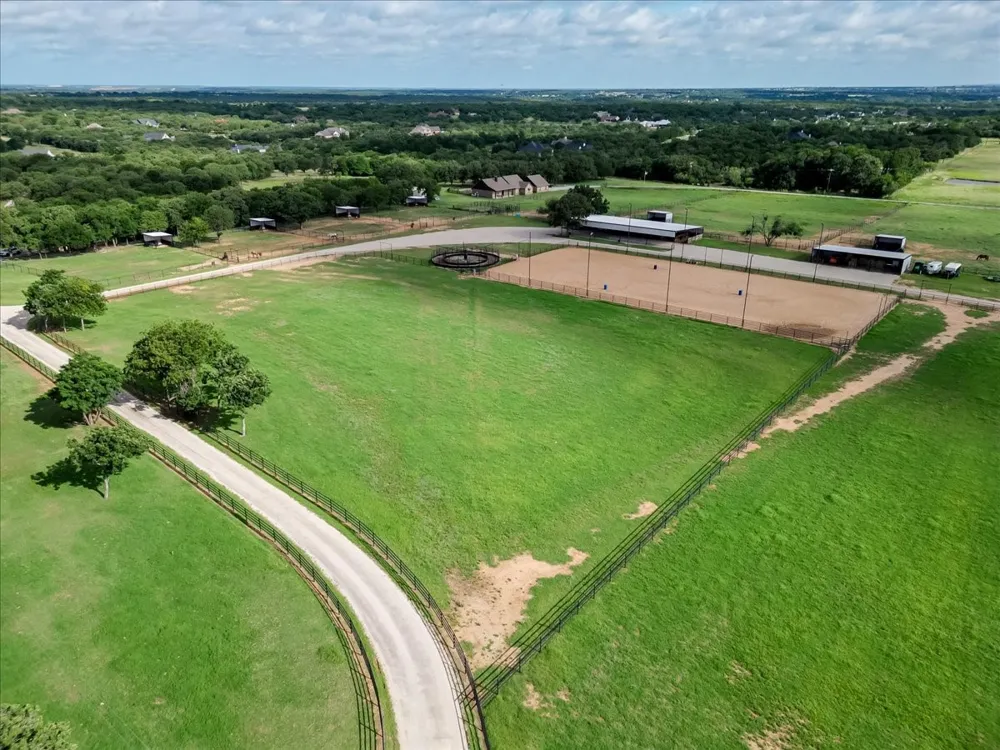 1340 Lacy Drive Lipan, TX 76462