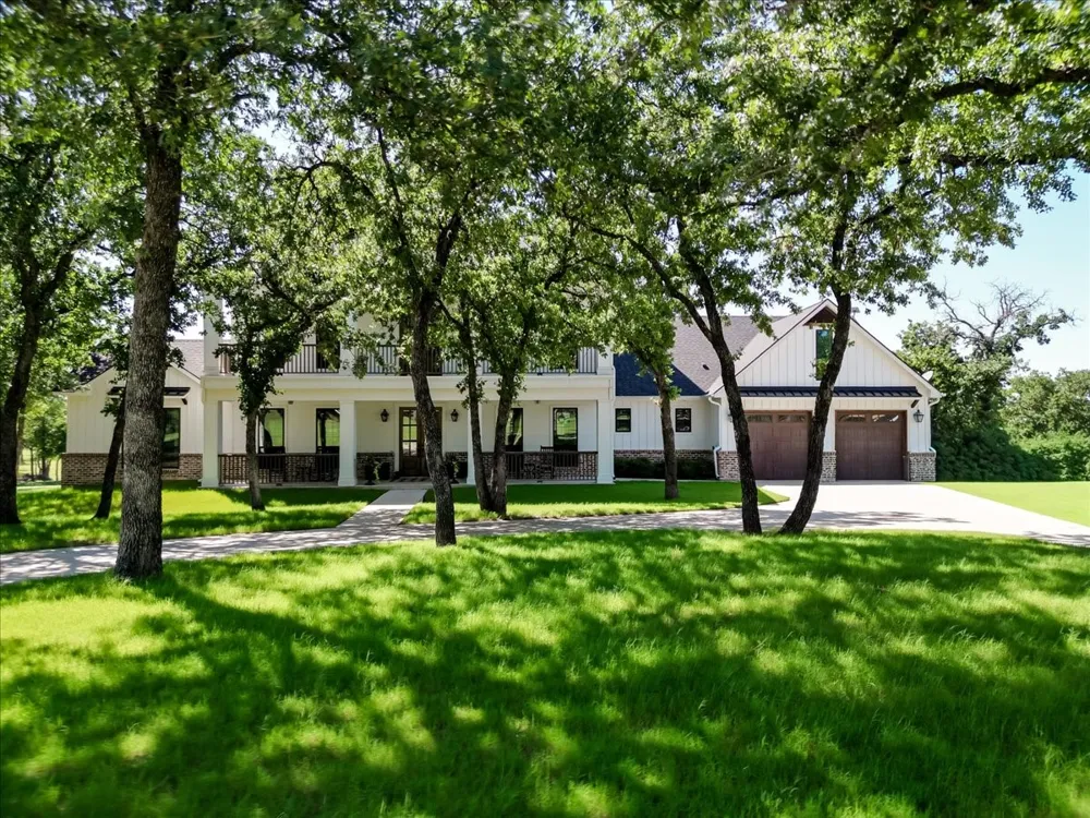 1340 Lacy Drive Lipan, TX 76462
