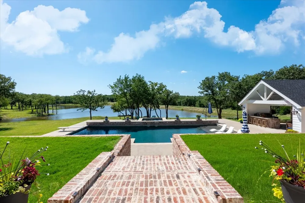 1340 Lacy Drive Lipan, TX 76462