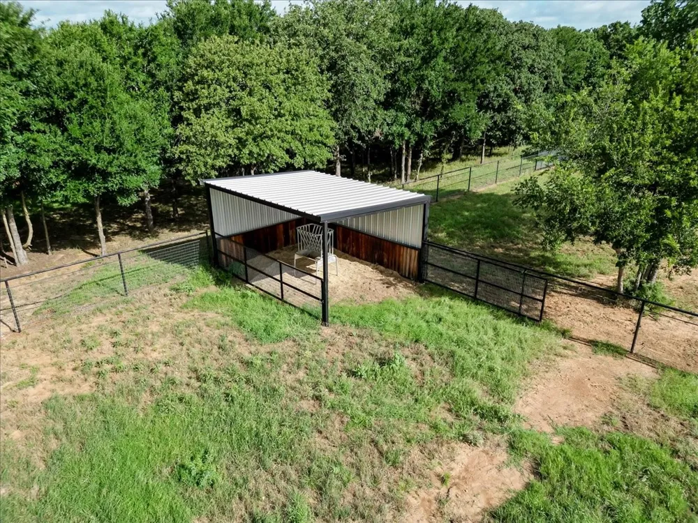 1340 Lacy Drive Lipan, TX 76462