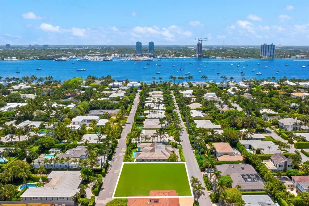 226 List Road Palm Beach, FL 33480