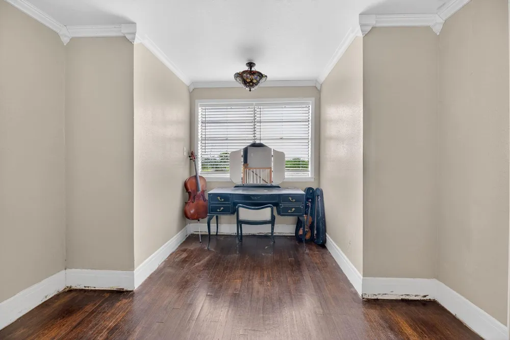 119 E Houston Street Refugio, TX 78377