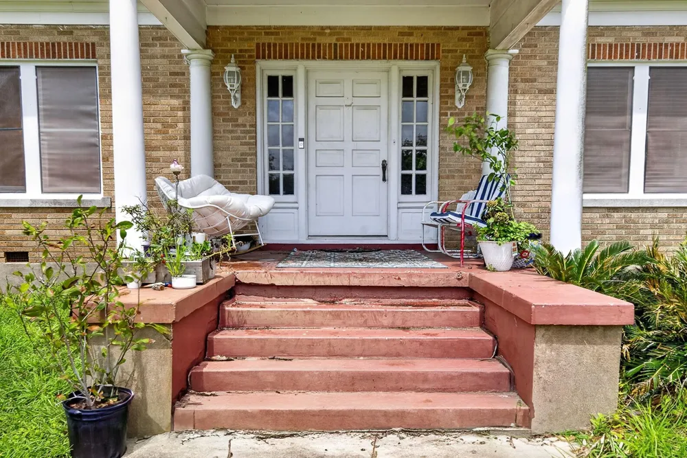 119 E Houston Street Refugio, TX 78377