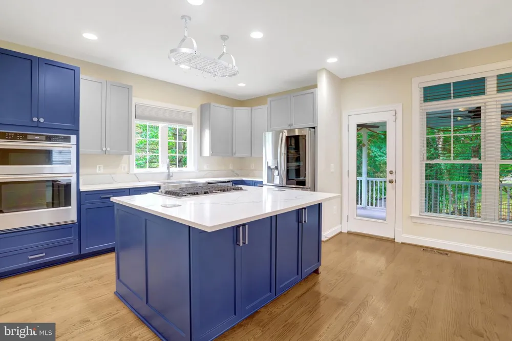 8311 MOUNT VERNON HIGHWAY Alexandria, VA 22309
