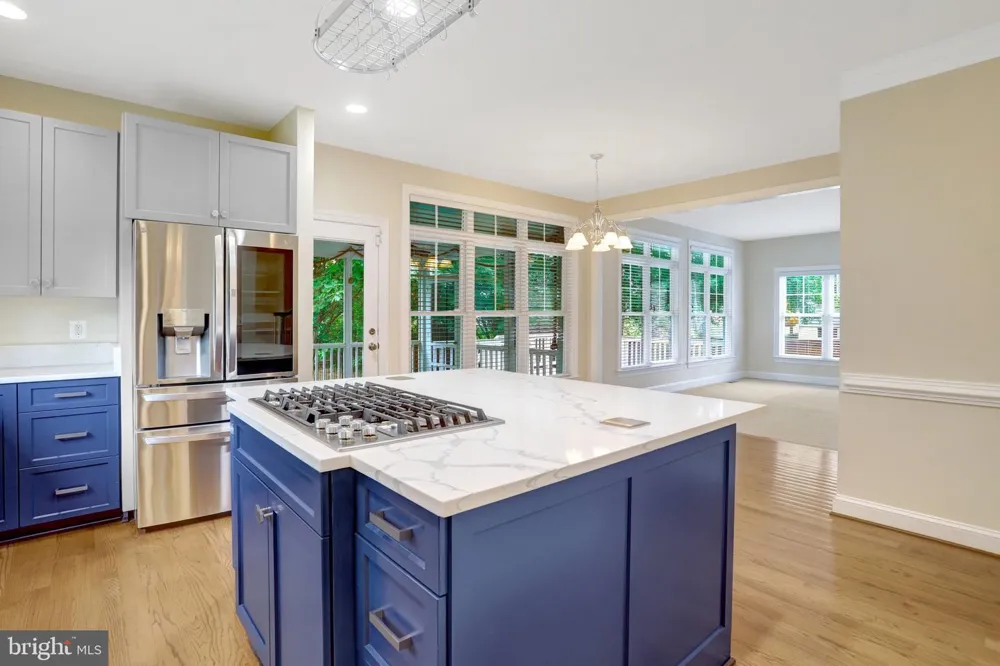 8311 MOUNT VERNON HIGHWAY Alexandria, VA 22309
