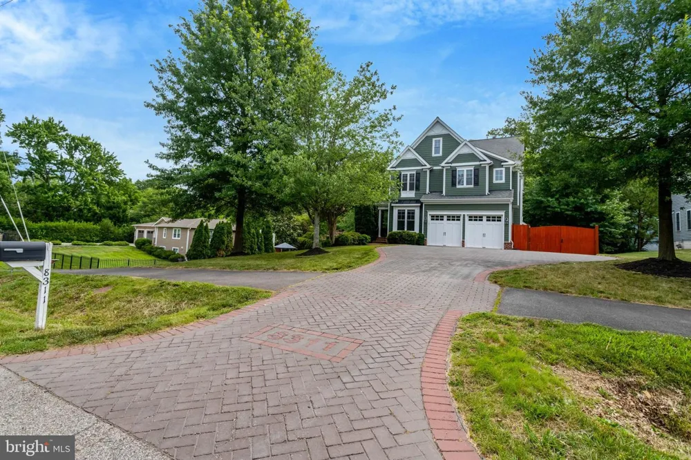 8311 MOUNT VERNON HIGHWAY Alexandria, VA 22309