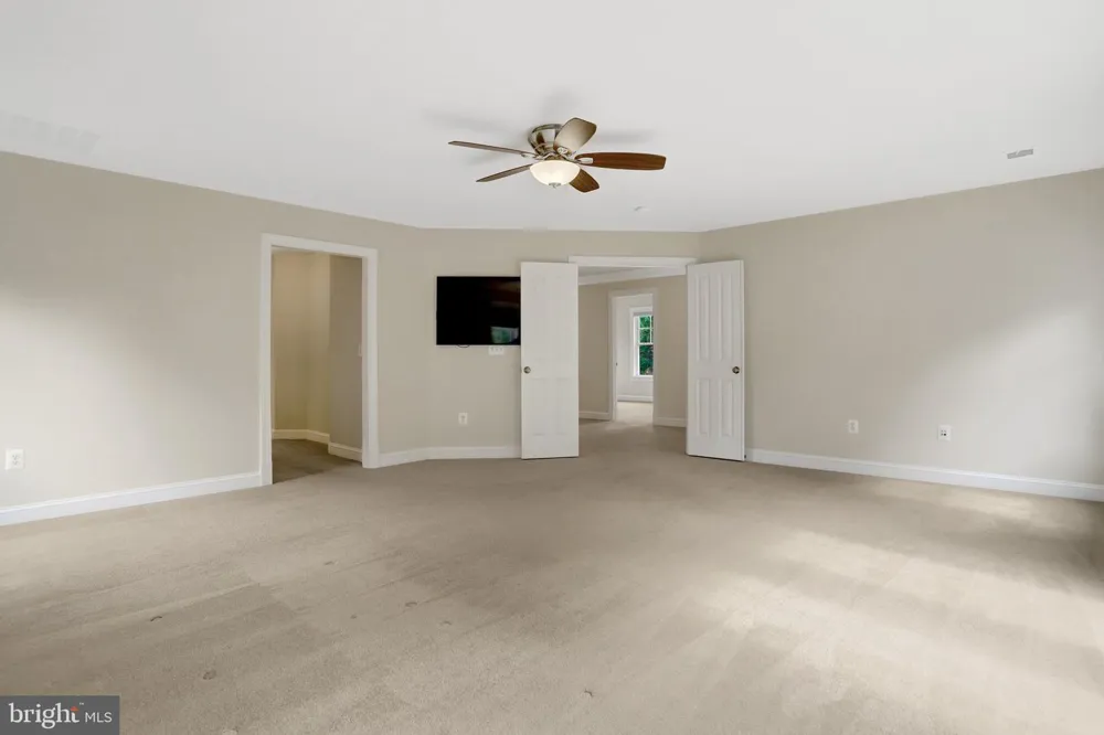 8311 MOUNT VERNON HIGHWAY Alexandria, VA 22309