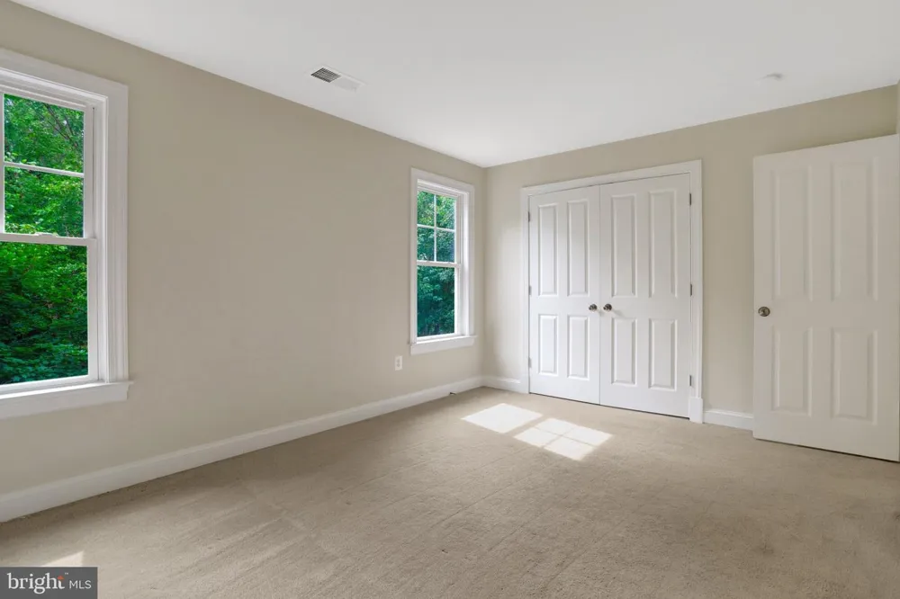 8311 MOUNT VERNON HIGHWAY Alexandria, VA 22309