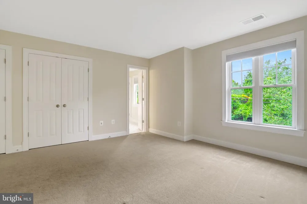 8311 MOUNT VERNON HIGHWAY Alexandria, VA 22309