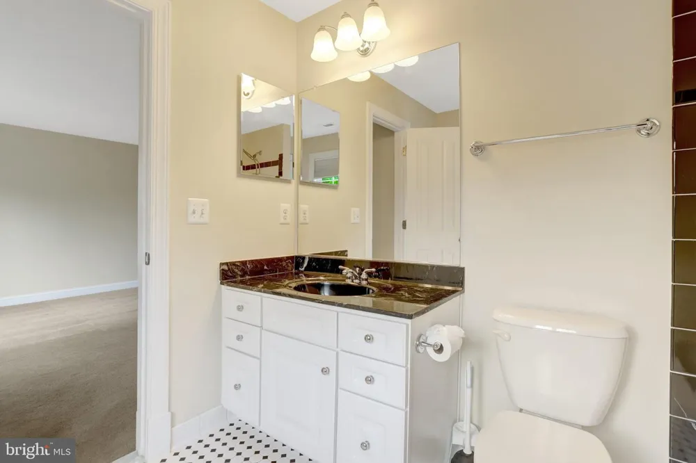 8311 MOUNT VERNON HIGHWAY Alexandria, VA 22309