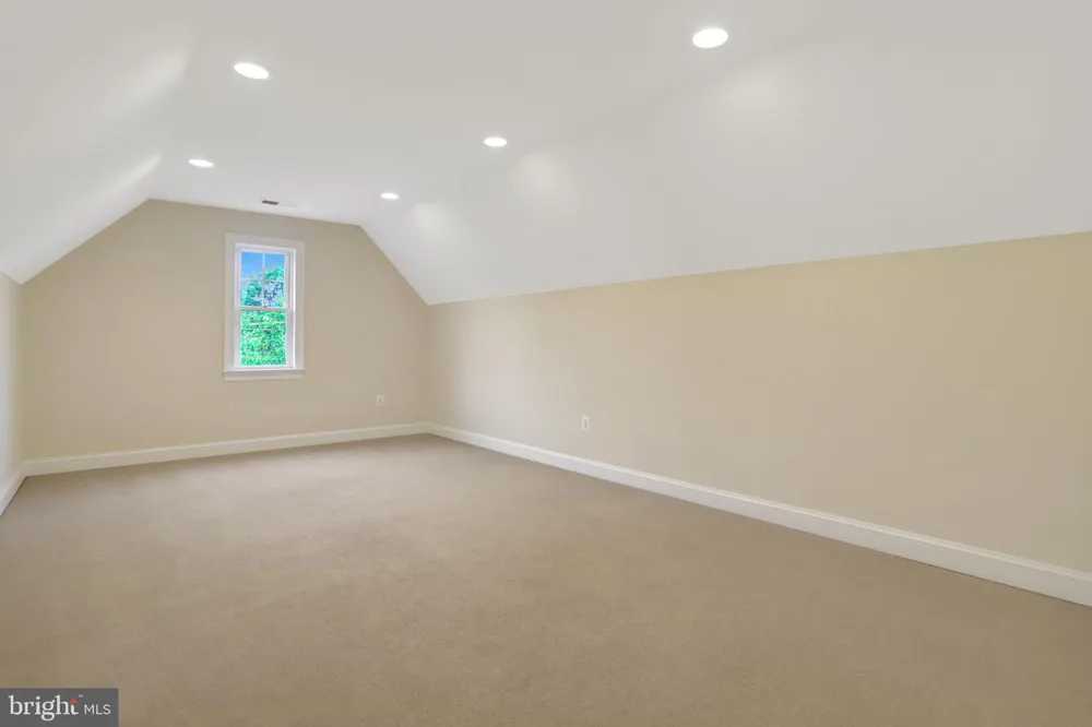 8311 MOUNT VERNON HIGHWAY Alexandria, VA 22309