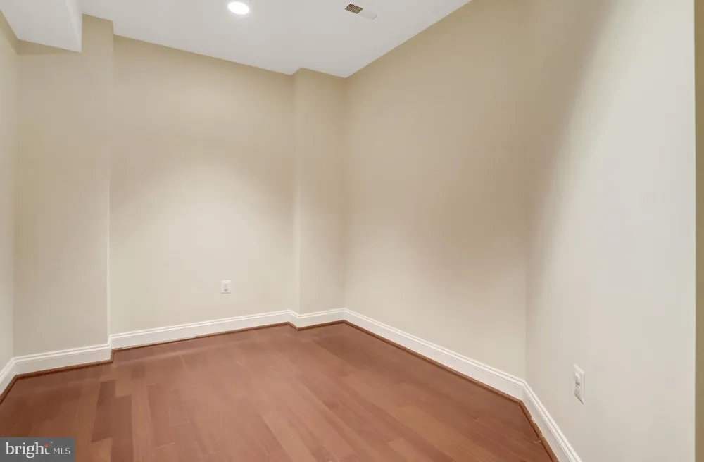 8311 MOUNT VERNON HIGHWAY Alexandria, VA 22309