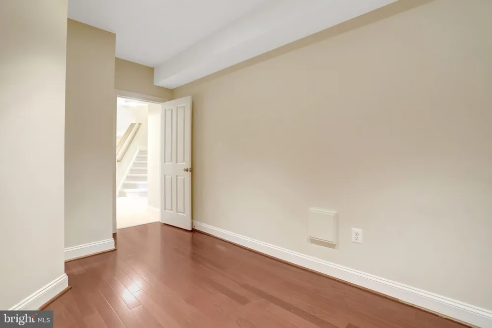 8311 MOUNT VERNON HIGHWAY Alexandria, VA 22309