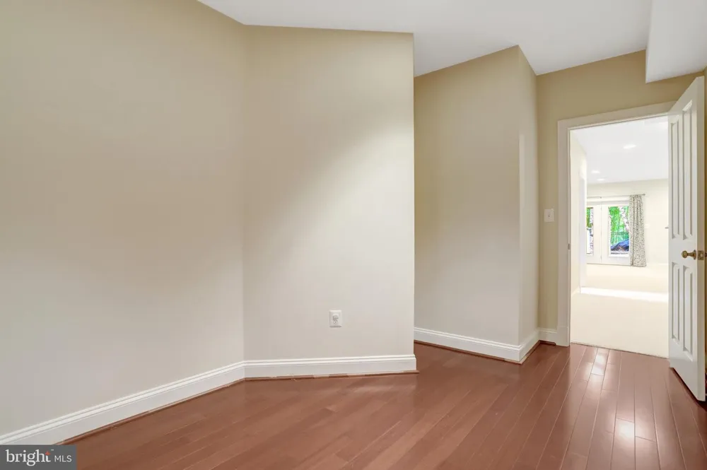 8311 MOUNT VERNON HIGHWAY Alexandria, VA 22309